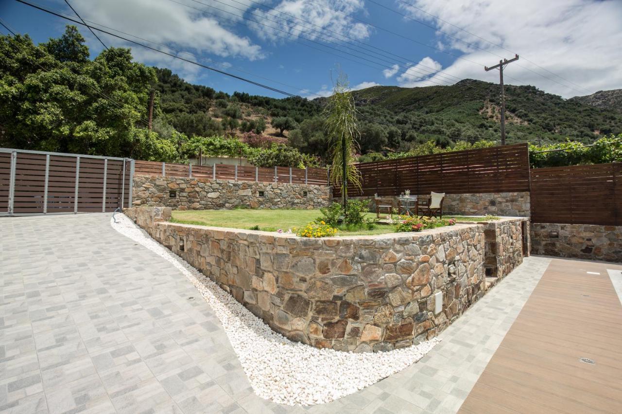 Tzouganos Villa Sfinárion Extérieur photo